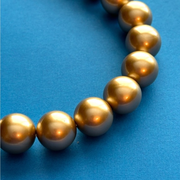 MONET Necklace Gold Pearls 17” Length Vintage EUC - Picture 6 of 8